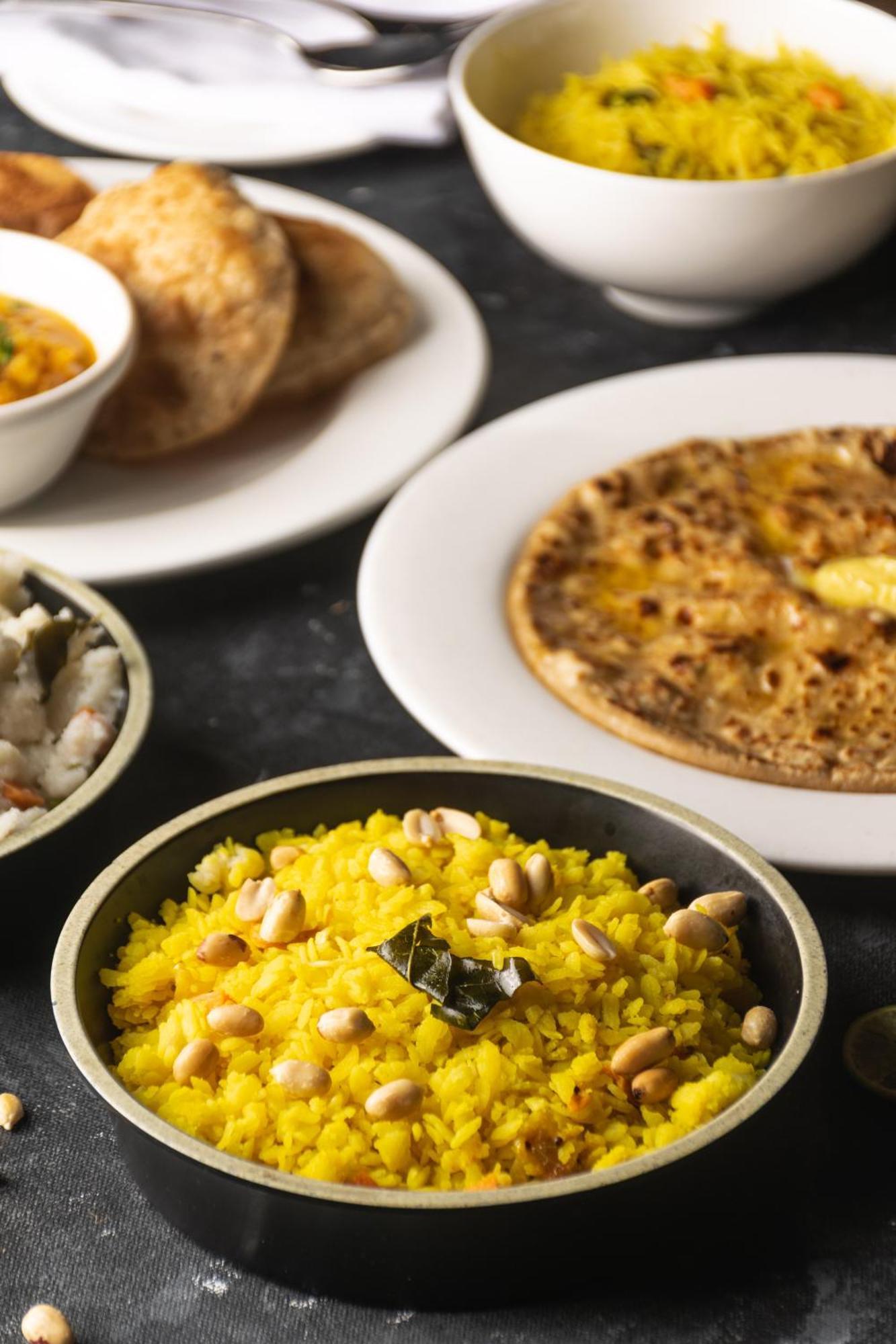 Doubletree By Hilton Gurugram Baani Square Hotel Gurgaon Bagian luar foto